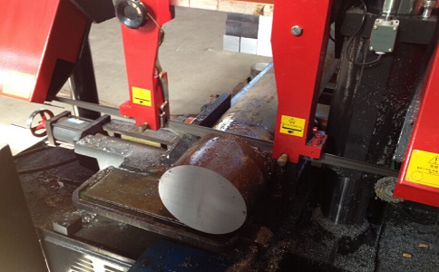 天河卧式带锯床加工时出现明显振荡如何排查？